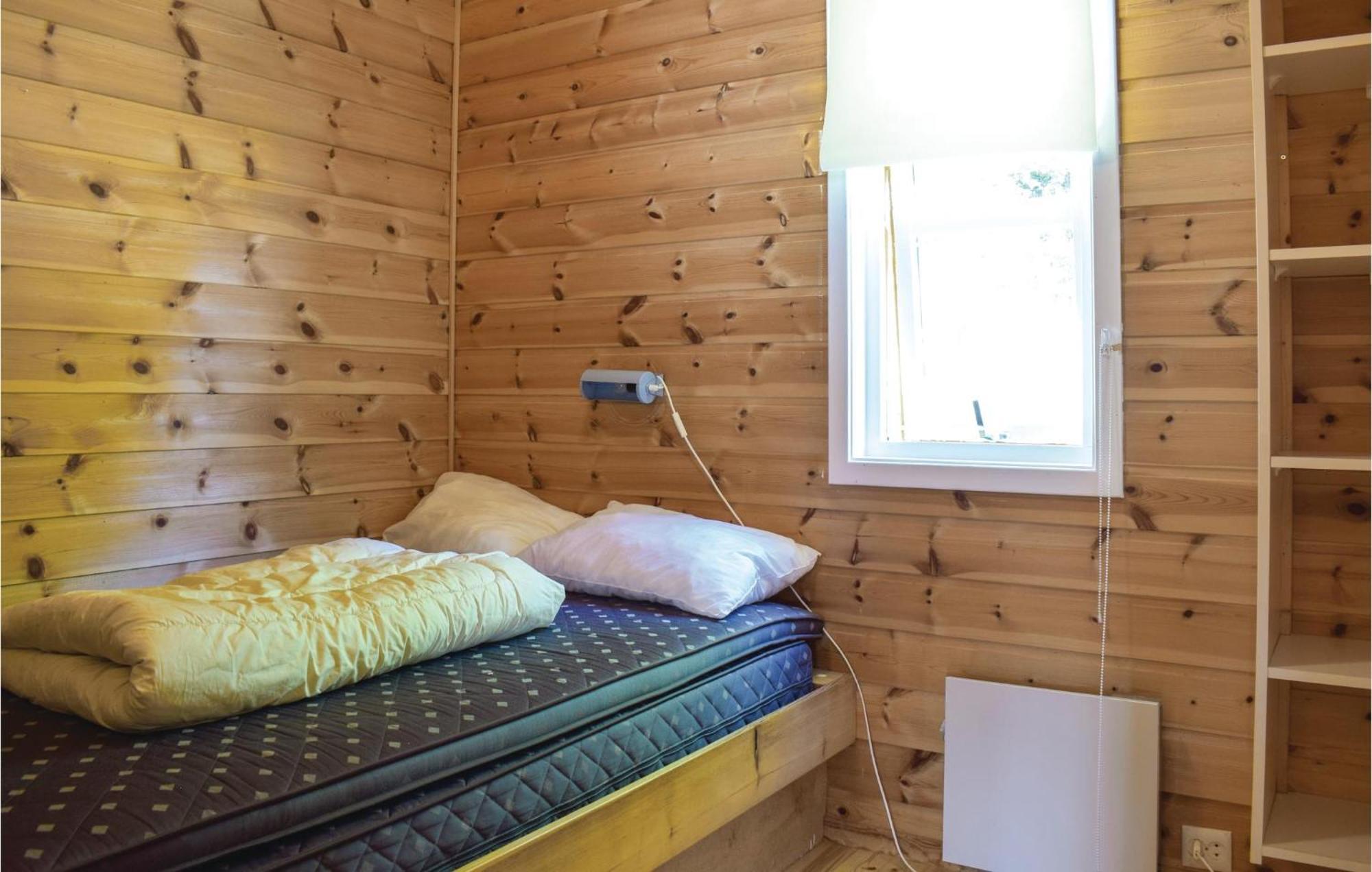 3 Bedroom Lovely Home In Vallavik Vangsbygd Buitenkant foto