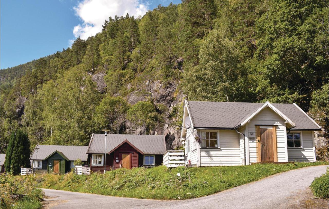 3 Bedroom Lovely Home In Vallavik Vangsbygd Buitenkant foto